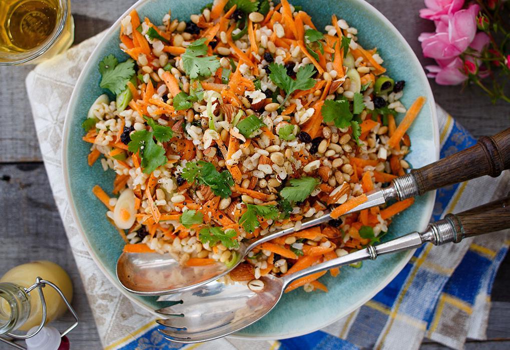 Recipe: Carrot, Nut and Currant Salad - Viva