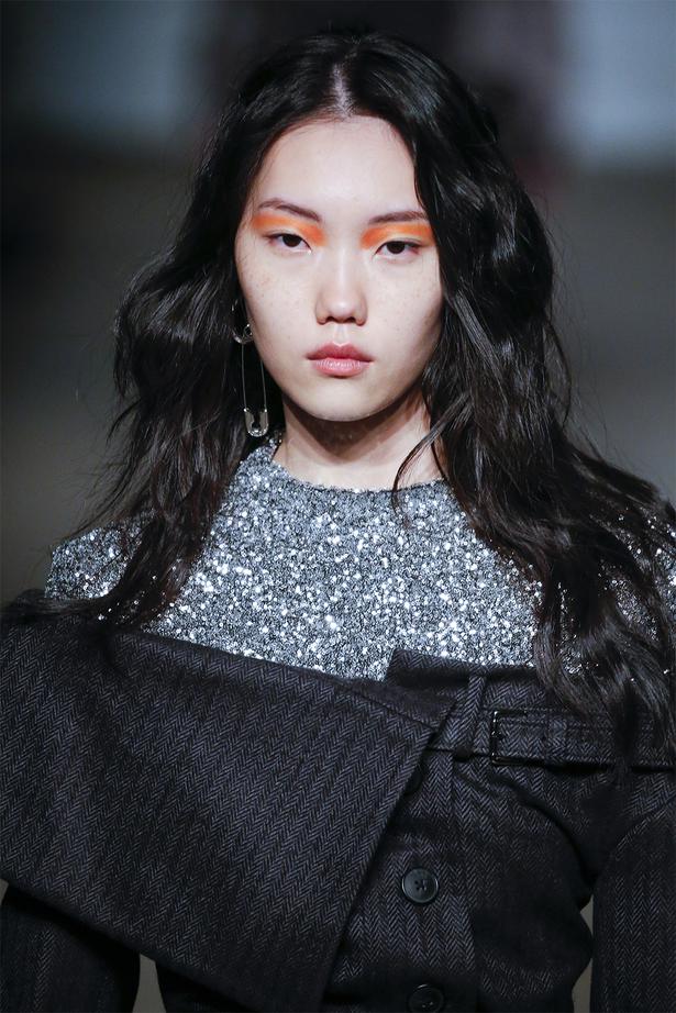 Runway To Reality: The Top Beauty Trends To Try From The Autumn/Winter ...