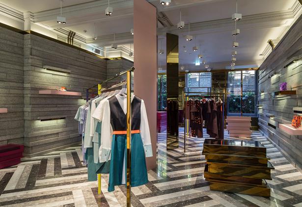 Incredible Luxury Store Interiors - Viva