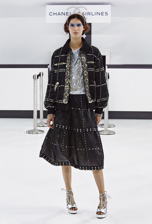 Chanel SS16 at Paris Fashion Week - Viva