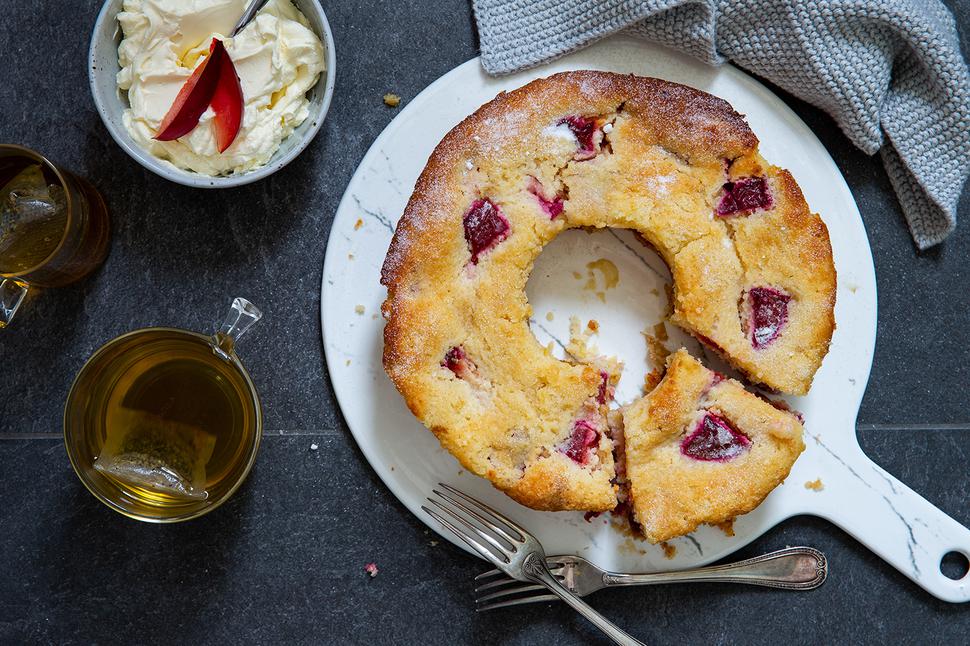 Plum & Lemon Ring Cake Recipe - Viva