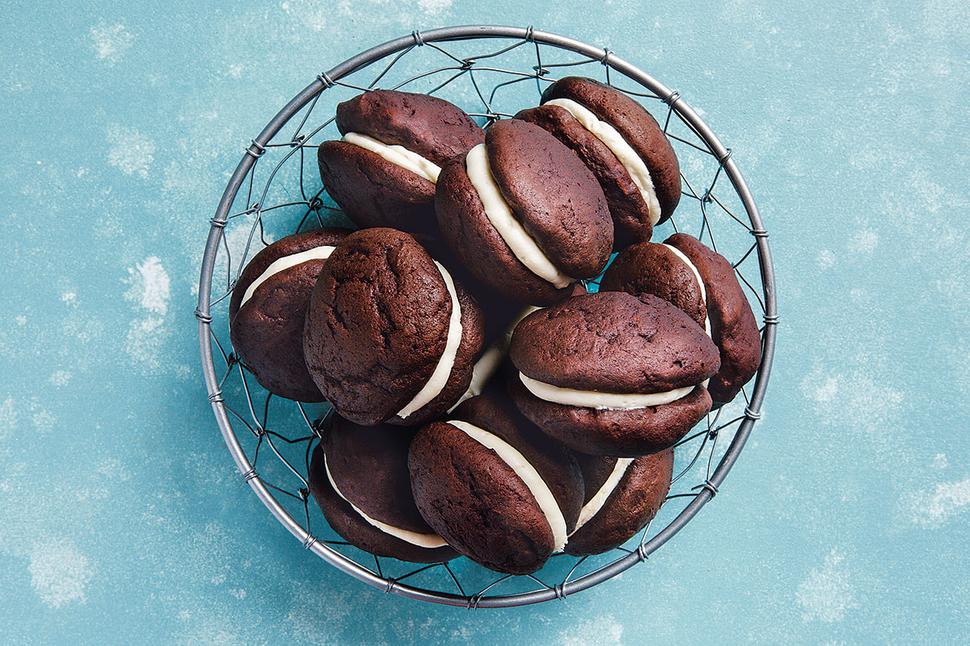 Classic American Chocolate Whoopie Pies Viva