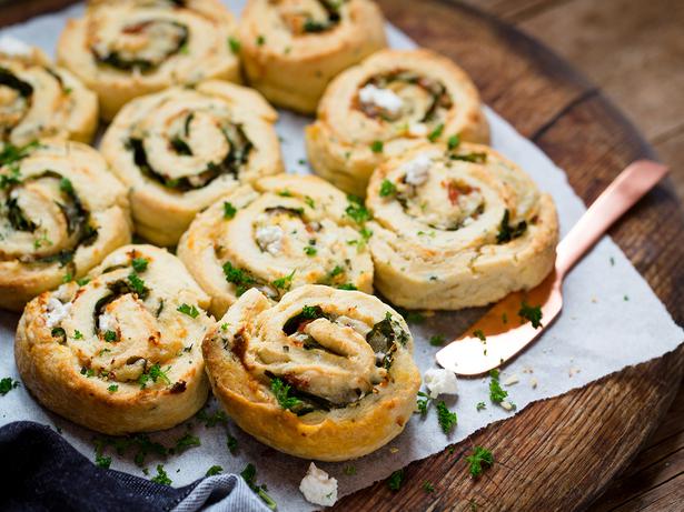 Cheesy Savoury Scrolls Recipe - Viva