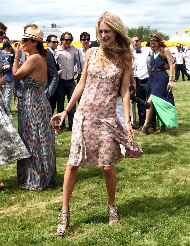 What to Wear to The Polo - Viva