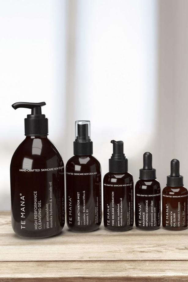 Minimalist Skincare Brand Mana