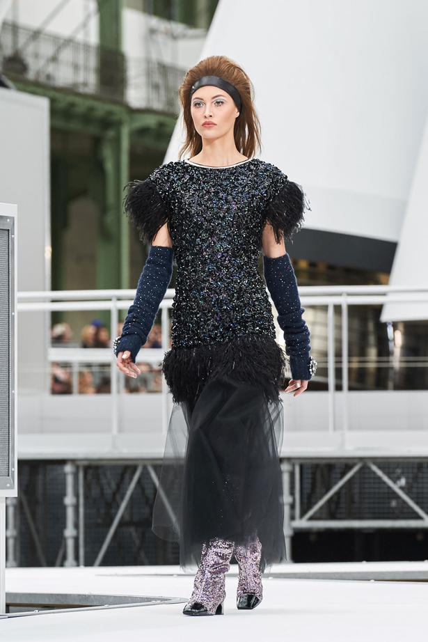 Chanel Rockets Back To The Early Space Age - Viva